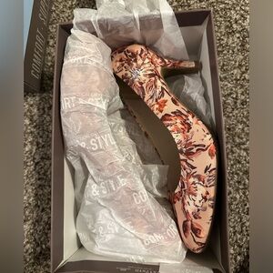 Life stride women’s heels, size 10